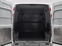 Xintu V80 2018 2.5T 6-speed manual van, short wheelbase, mid-roof, 2/3 seat — миниатюра 16