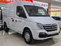 Xintu V80 2019 2.5T Classic 6-speed manual van, short wheelbase, mid-roof, 2/3 seat. — миниатюра 3
