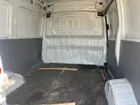 Xintu V80 2020 2.5T Manual Classic City Delivery King Short Wheelbase Mid-Roof 2/3 Seat — миниатюра 6