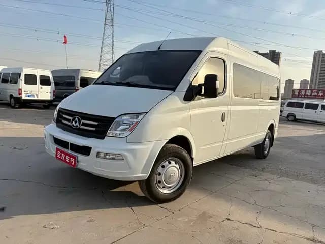 Xintu V80 2019 2.5T Classic 6-speed Manual Long Wheelbase 7-Seater