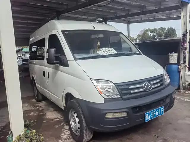 Xintu V80 2019 2.5T Classic 6-speed Manual Business Travel Short Wheelbase Low Roof 9-Seater