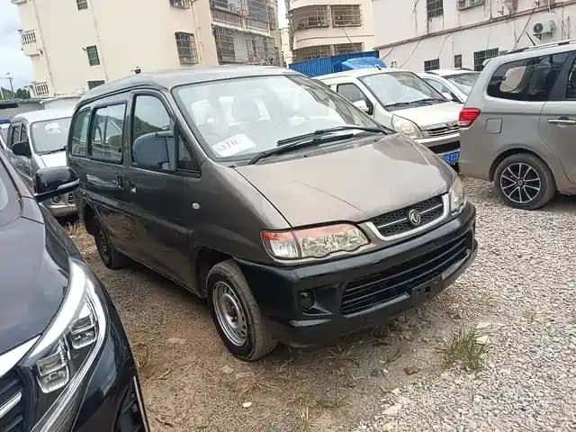 Lingzhi 2015 V3 1.5L 5-seater Special Offer