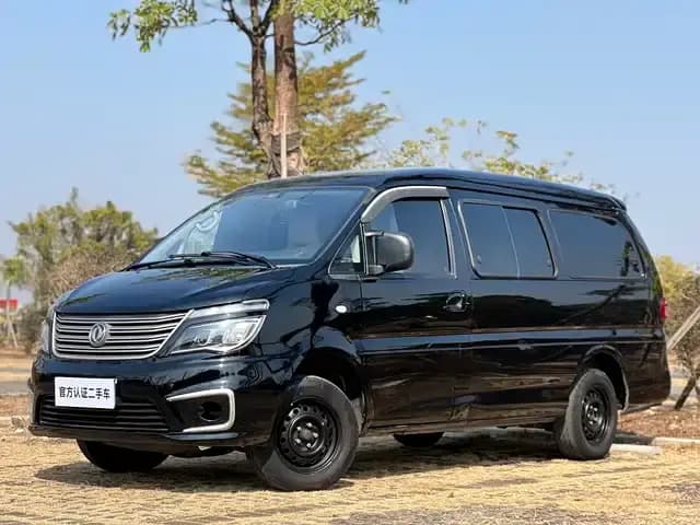 Lingzhi 2020 M5L 1.6L Basic 7-Seater