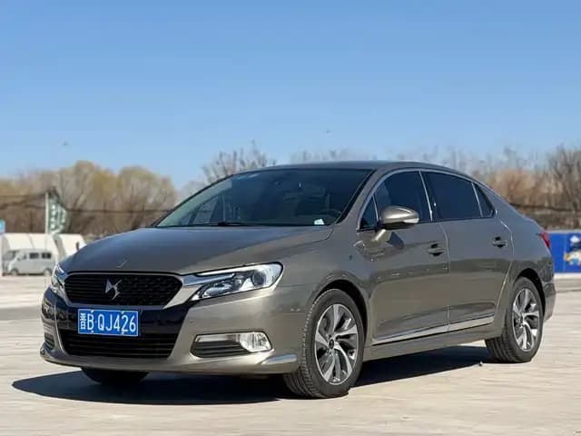 DS 5LS 2014 1.6T Elegant Edition THP160