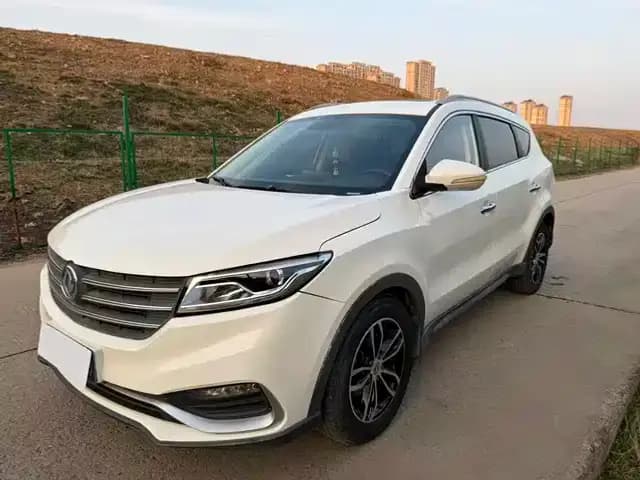 Fengguang 580 2020 1.5T CVT Luxury Edition