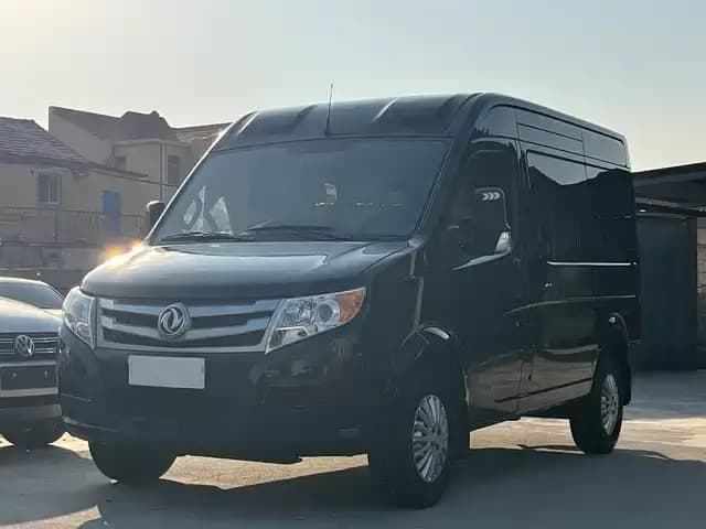Yufeng 2020 2.3T Economy Logistics Van, Short Wheelbase, Medium Roof, 5-9 Seats, WP2.3
