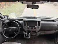 Yufeng 2021 2.5T V9 Logistics Van, Long Wheelbase, Medium Roof, 6-9 Seats, National V Emission Standard ZD25 — миниатюра 12