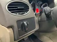 Ford Focus 2009 Sedan 1.8L Automatic Fashion Edition — миниатюра 13