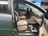 Ford Focus 2009 Sedan 1.8L Automatic Fashion Edition — миниатюра 14