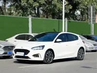 2021 Ford Focus Hatchback EcoBoost 180 Automatic ST Line — миниатюра 1