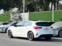 2021 Ford Focus Hatchback EcoBoost 180 Automatic ST Line — миниатюра 12