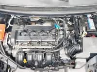 Ford Focus 2011 Sedan 1.8L Automatic Luxury — миниатюра 14