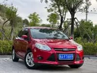 Ford Focus 2012 Hatchback 1.6L Automatic Comfort — миниатюра 3