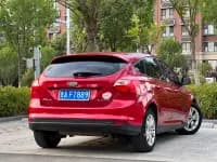 Ford Focus 2012 Hatchback 1.6L Automatic Comfort — миниатюра 9