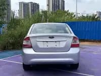 Ford Focus 2013 Sedan Classic 1.8L Automatic Fashion Edition — миниатюра 4