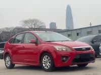 Ford Focus 2011 Hatchback 1.8L Automatic Fashion Edition — миниатюра 3