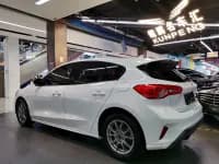 Ford Focus 2021 Hatchback EcoBoost 180 Automatic Trend Edition — миниатюра 3