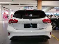 Ford Focus 2021 Hatchback EcoBoost 180 Automatic Trend Edition — миниатюра 4