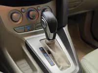 Ford Focus 2012 Sedan 1.6L Automatic Comfort — миниатюра 14