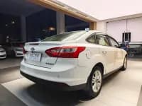 Ford Focus 2012 Sedan 1.6L Automatic Comfort — миниатюра 22