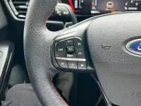 2021 Ford Focus Hatchback EcoBoost 180 Automatic ST Line — миниатюра 17