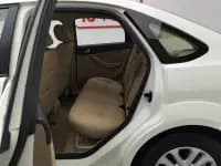 Ford Focus 2013 Sedan Classic 1.8L Automatic Basic Model — миниатюра 15