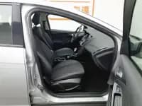 Ford Focus 2012 Sedan 1.6L Automatic Fashion Edition — миниатюра 23