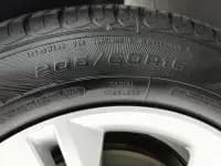 Ford Focus 2012 Sedan 1.6L Automatic Fashion Edition — миниатюра 24