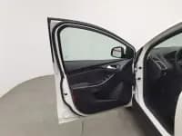 2015 Ford Focus Sedan EcoBoost 125 Manual Super Sport Edition — миниатюра 8