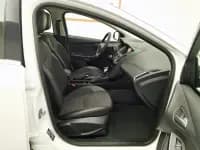 Ford Focus 2020 Hatchback Classic 1.5L Automatic Fashion Edition — миниатюра 23