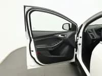 Ford Focus 2020 Hatchback Classic 1.5L Automatic Fashion Edition — миниатюра 8