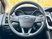 Ford Focus 2015 Hatchback 1.6L Automatic Comfort — миниатюра 8