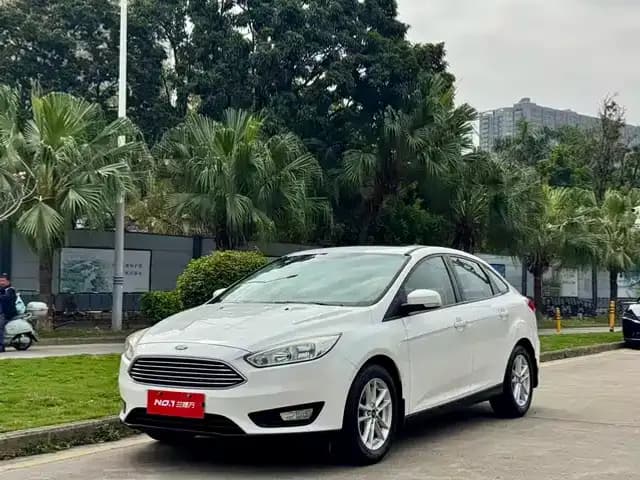 Ford Focus 2018 Sedan Classic 1.6L Automatic Fashion Smart Edition