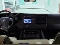 2014 SAVANA 6.0L Long Wheelbase Leader Edition — миниатюра 18