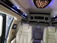 2014 SAVANA 6.0L Long Wheelbase Leader Edition — миниатюра 23