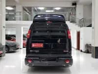 2014 SAVANA 6.0L Long Wheelbase Leader Edition — миниатюра 29