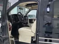 2014 SAVANA 6.0L Long Wheelbase Leader Edition — миниатюра 4