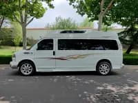 2011 SAVANA 6.0L Business Star 7-seater — миниатюра 4