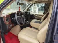 2011 SAVANA 6.0L Business Star 7-seater — миниатюра 4