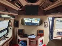 2011 SAVANA 6.0L Business Star 7-seater — миниатюра 5