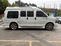 2011 SAVANA 5.3L Business Star 7-seater — миниатюра 2