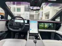 HiPhi X 2021 Luxury 6-seater — миниатюра 6