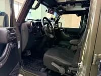 2015 Jeep Wrangler 3.6L Rubicon Four-Door Comfort Edition — миниатюра 8