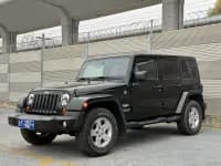 2008 Jeep Wrangler 3.8L Sahara 4-door version — миниатюра 1