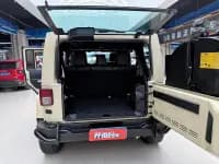 2012 Jeep Wrangler 3.6L Sahara 4-Door — миниатюра 14