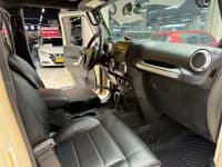2012 Jeep Wrangler 3.6L Sahara 4-Door — миниатюра 9