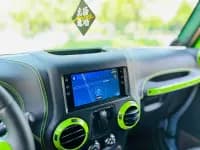 2012 Jeep Wrangler 3.6L Sahara Two-Door — миниатюра 5