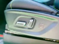 2012 Jeep Wrangler 3.6L Sahara Two-Door — миниатюра 8