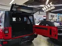 2017 Jeep Wrangler 3.0L Sahara Four-Door Comfort Edition — миниатюра 11