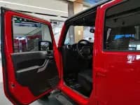 2017 Jeep Wrangler 3.0L Sahara Four-Door Comfort Edition — миниатюра 4